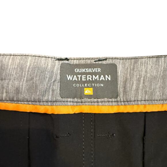 Quiksilver Men’s Waterman black board shorts, swim, some stretch Size 38 - Picture 3 of 7